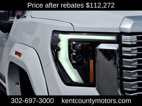 New 2026 GMC Sierra 2500 Denali w/ Denali Reserve Package AWD/4WD image 10