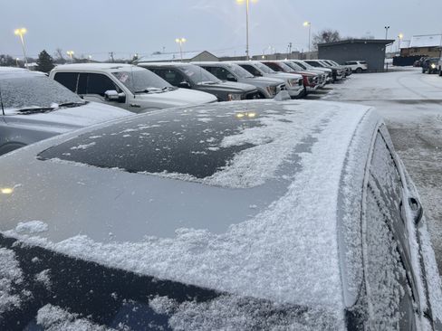 Used 2024 Lincoln Nautilus Premier w/ Equipment Group 102A image 3