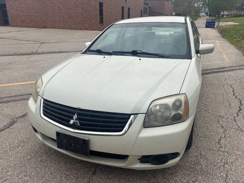 Used 2009 Mitsubishi Galant ES FWD image 5