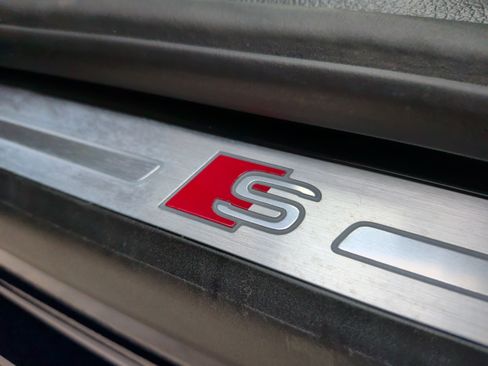 Certified 2025 Audi Q3 2.0T Premium w/ Convenience Package image 37