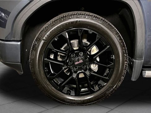 Certified 2022 GMC Sierra 1500 Denali w/ Denali Premium Package AWD/4WD image 11