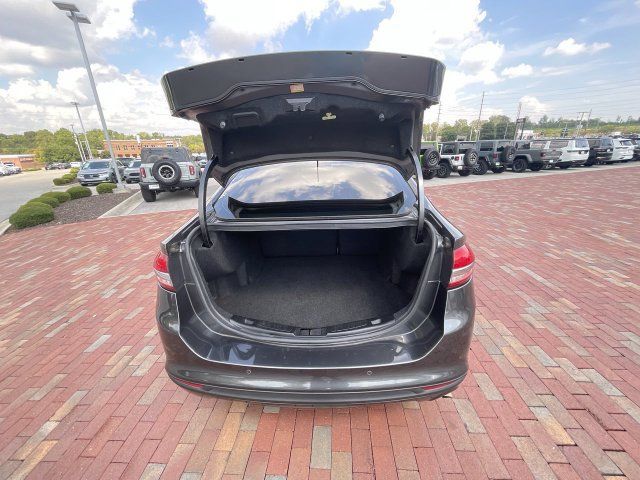 Used 2017 Ford Fusion SE w/ Equipment Group 201A FWD image 33
