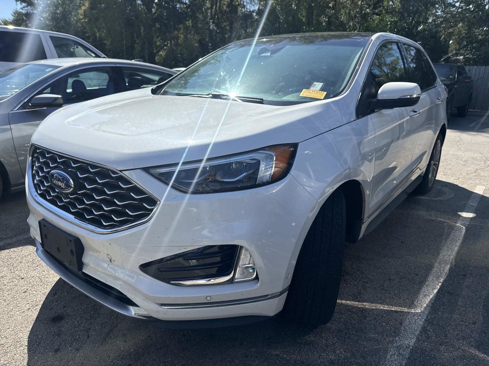 Used 2020 Ford Edge Titanium w/ Equipment Group 301A AWD/4WD image 2