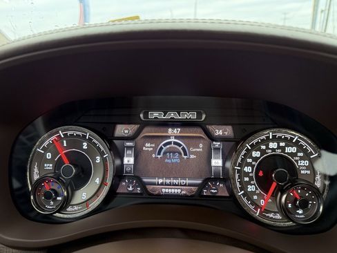 Used 2022 RAM 3500 Limited w/ Cold Weather Group image 15