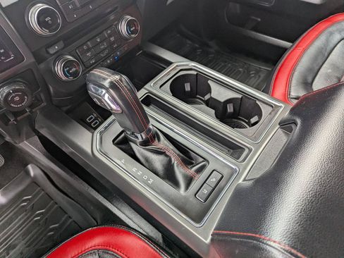 Used 2018 Ford F150 Lariat w/ Equipment Group 502A Luxury AWD/4WD image 21