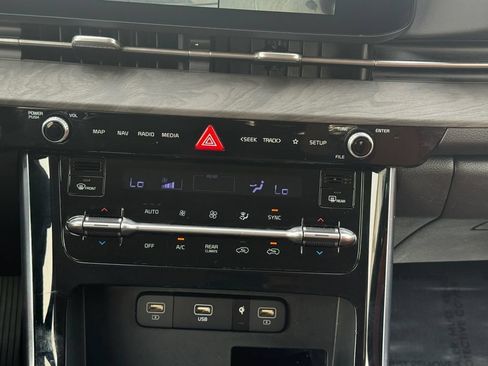 Used 2024 Kia Carnival SX FWD image 17