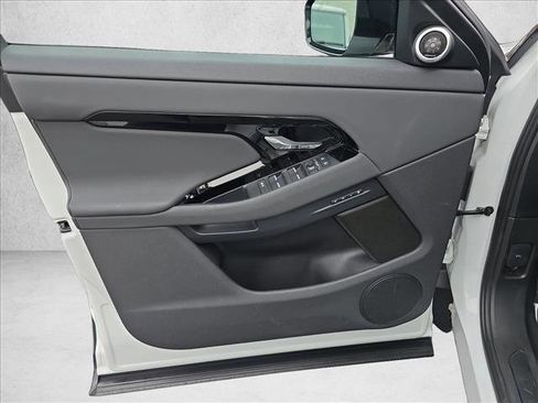 Used 2024 Land Rover Range Rover Evoque S image 24