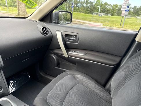 Used 2013 Nissan Rogue S AWD/4WD image 13