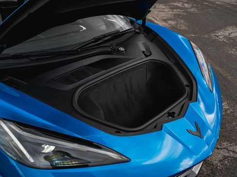 New 2025 Chevrolet Corvette Stingray image 25