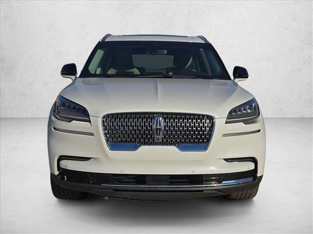 Used 2024 Lincoln Aviator Reserve w/ Equipment Group 201A RWD image 2
