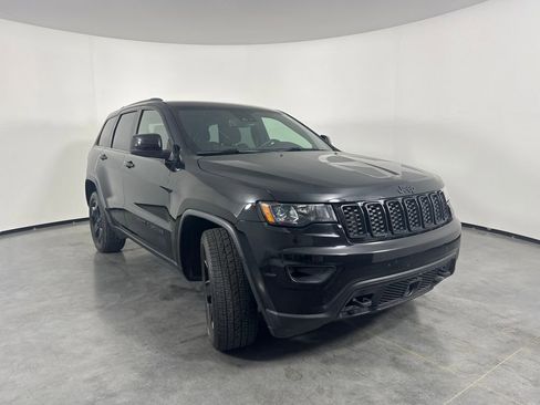 Used 2021 Jeep Grand Cherokee Freedom Edition image 6