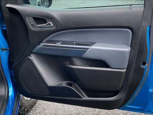 Used 2021 Chevrolet Colorado Z71 w/ Safety Package image 22