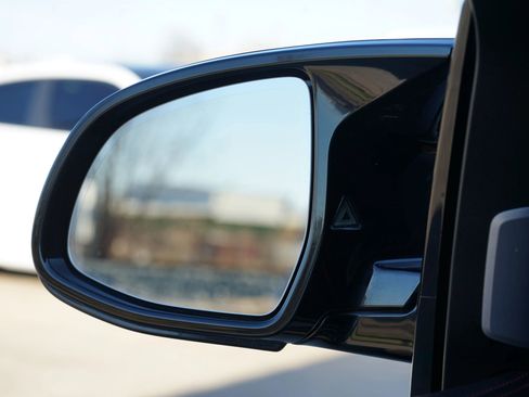 Used 2017 BMW X5 M image 25