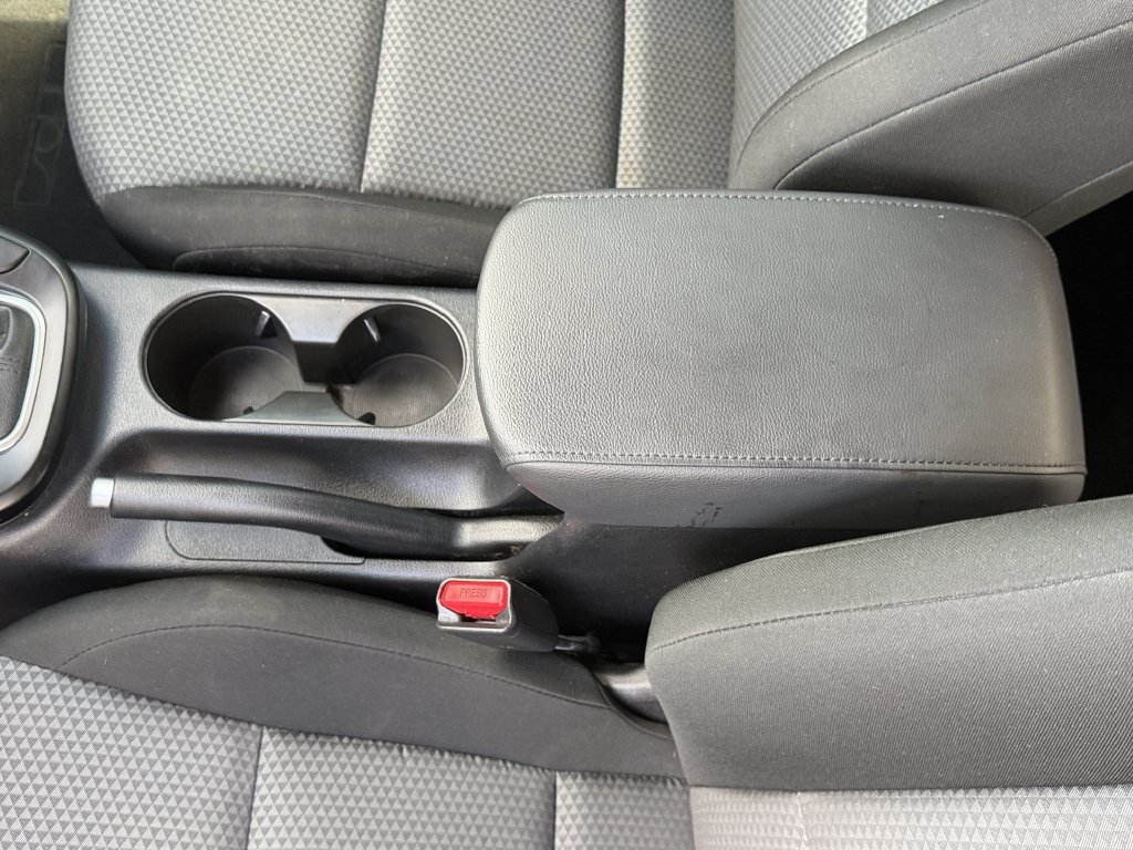 Certified 2022 Kia Soul LX FWD image 21