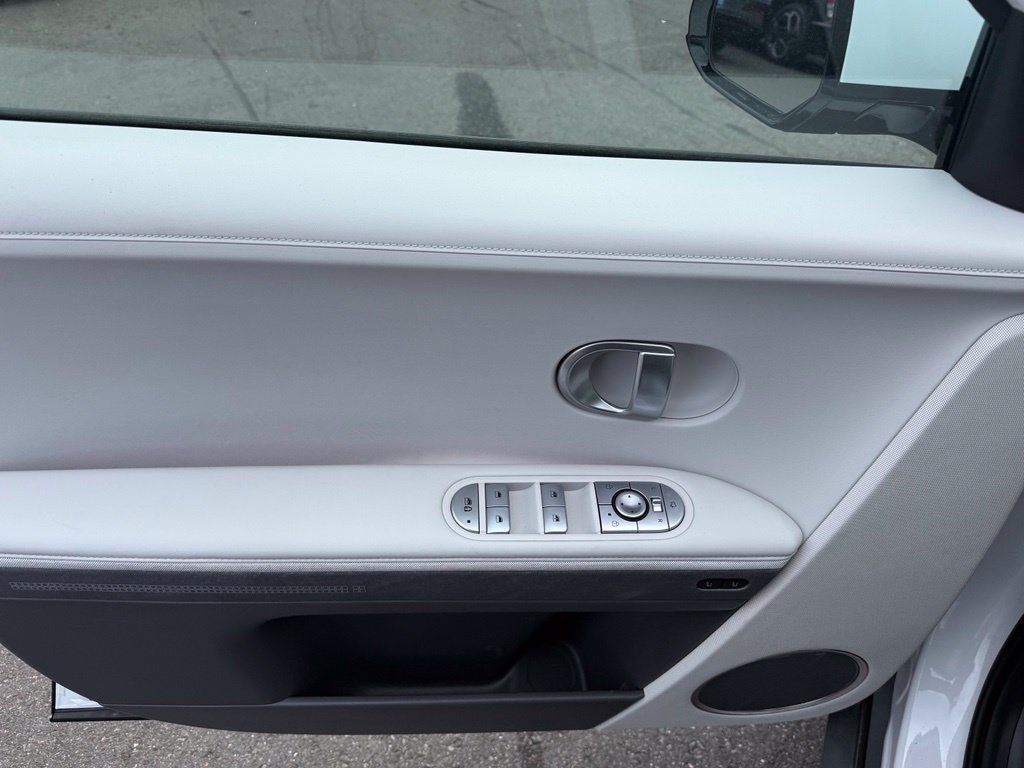 Certified 2023 Hyundai Ioniq 5 Limited AWD/4WD image 31