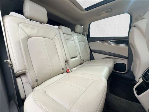 Used 2018 Lincoln MKX Reserve w/ Driver Assistance Package image 23