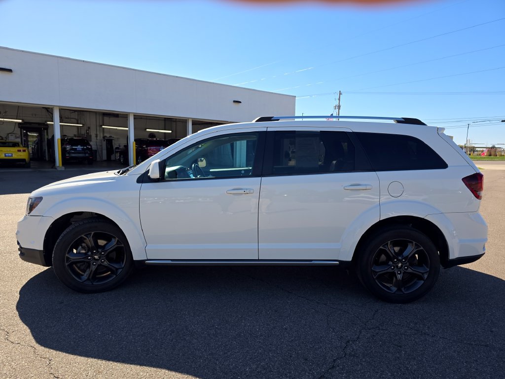 Used 2020 Dodge Journey Crossroad FWD image 11