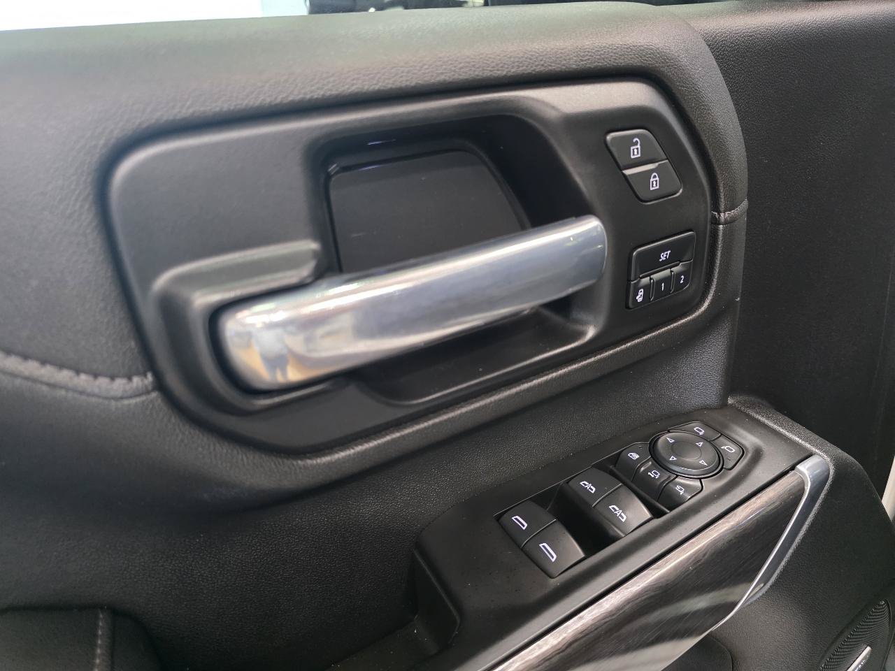 Used 2021 Chevrolet Silverado 2500 LTZ w/ LTZ Plus Package AWD/4WD image 15