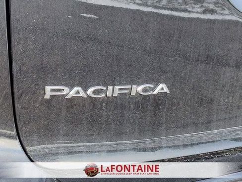 New 2026 Chrysler Pacifica Select FWD image 10