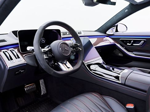 Used 2024 Mercedes-Benz S 63 AMG S w/ Rear Seat Package image 2
