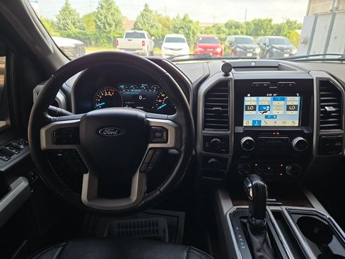 Used 2018 Ford F150 Lariat w/ Equipment Group 502A Luxury AWD/4WD image 18
