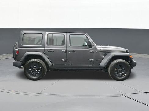 Used 2024 Jeep Wrangler Unlimited Sport AWD/4WD image 18