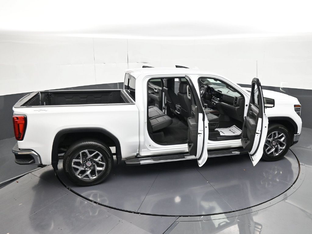 Used 2023 GMC Sierra 1500 SLT w/ SLT Premium Plus Package AWD/4WD image 35