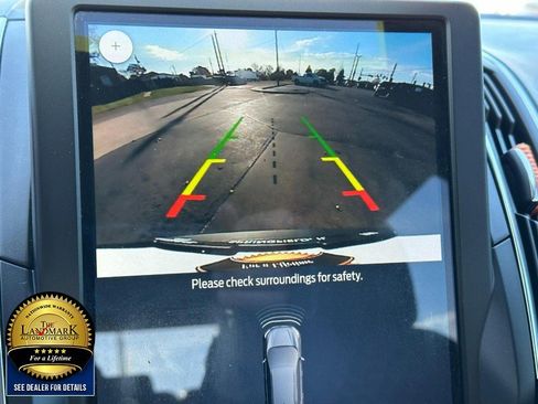 Used 2023 Ford Edge Titanium image 14