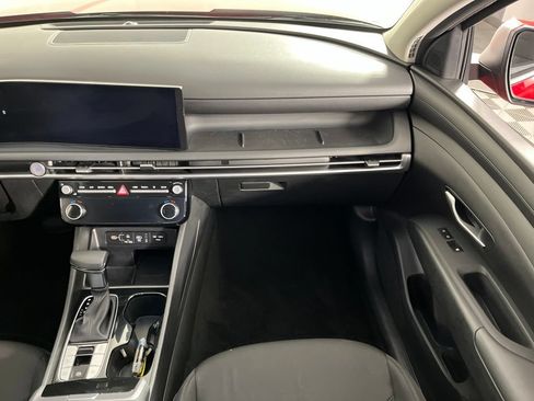 Used 2025 Hyundai Tucson SEL FWD image 13