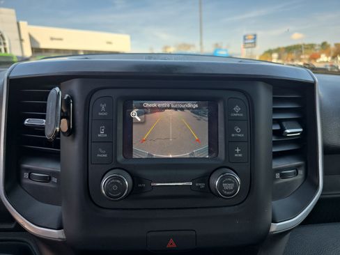 Used 2021 RAM 2500 Big Horn image 24