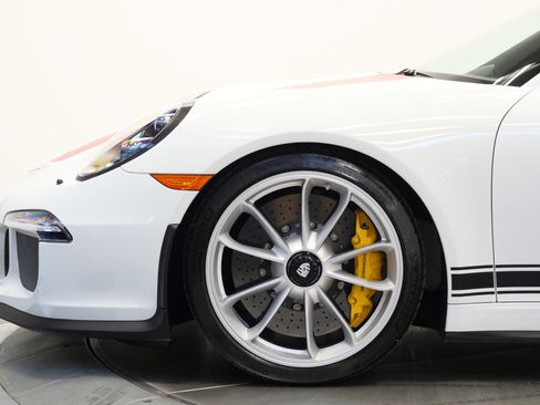 Used 2016 Porsche 911 R RWD image 52