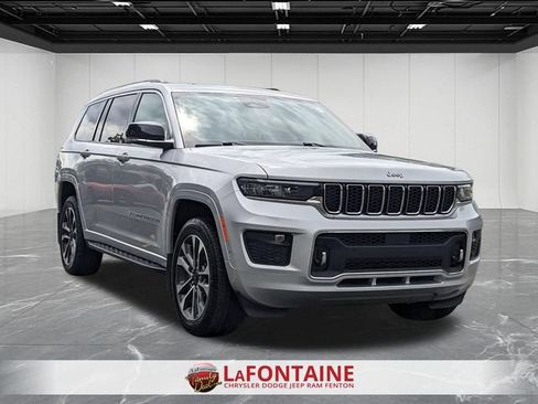 Used 2022 Jeep Grand Cherokee L Overland w/ MOPAR Finishing Package AWD/4WD image 7