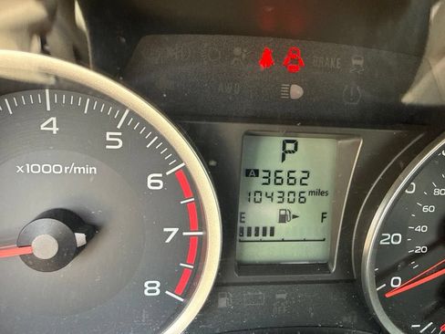 Used 2014 Subaru Forester 2.5i AWD/4WD image 12