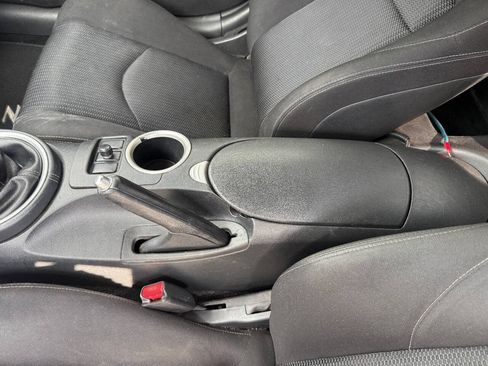 Used 2016 Nissan 370Z Coupe RWD image 23