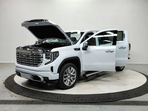 Used 2026 GMC Sierra 1500 Denali w/ Denali Reserve Package AWD/4WD image 12