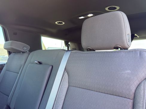 Used 2022 GMC Yukon SLE image 33