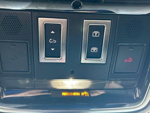 Used 2025 Land Rover Range Rover Velar Dynamic SE AWD/4WD image 53