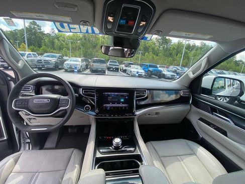 Used 2022 Jeep Wagoneer Series I w/ Convenience Group I RWD image 25