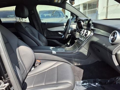Used 2023 Mercedes-Benz GLC 300 4MATIC Coupe image 6