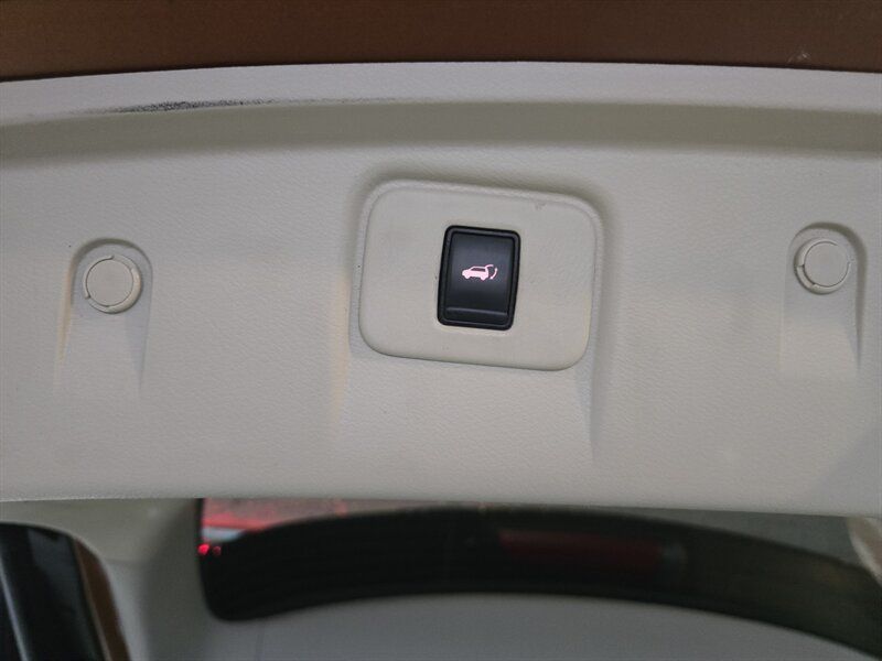 Used 2017 Nissan Murano SV AWD/4WD image 31