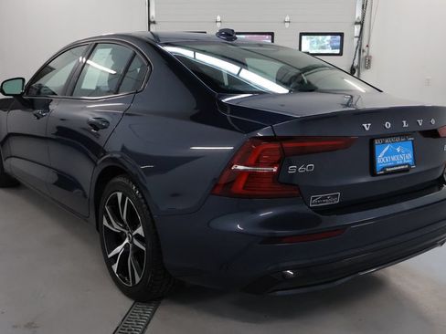 Used 2023 Volvo S60 B5 Core AWD/4WD image 5