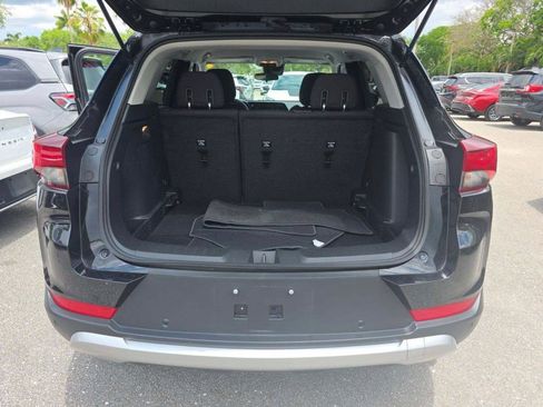 Used 2024 Chevrolet TrailBlazer LT w/ Driver Confidence Package FWD image 6