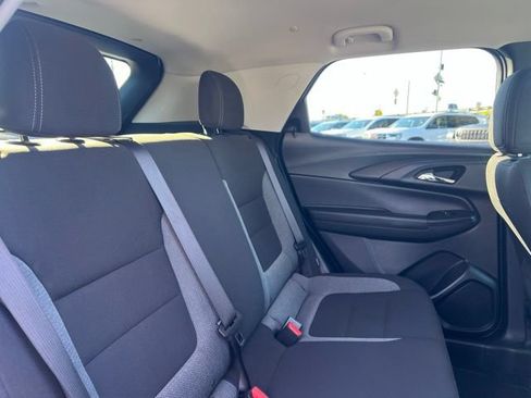 Used 2025 Chevrolet TrailBlazer LT AWD/4WD image 25