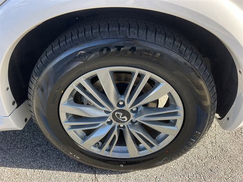 Used 2023 INFINITI QX80 Luxe w/ Cargo Package image 16