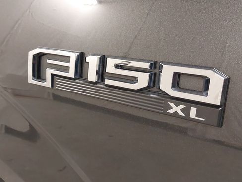 Used 2019 Ford F150 XL w/ Equipment Group 101A Mid AWD/4WD image 17