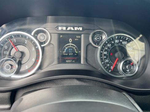Used 2022 RAM 2500 Big Horn w/ Cold Weather Group AWD/4WD image 21