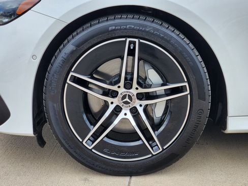 Used 2025 Mercedes-Benz E 350 Sedan image 16