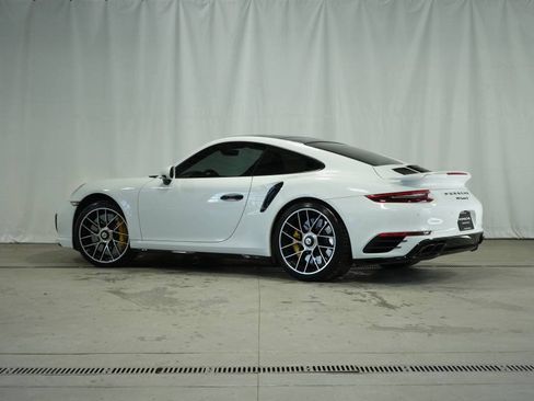 Used 2019 Porsche 911 Turbo S image 3