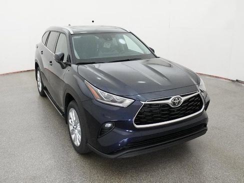 New 2026 Toyota Highlander Limited image 74