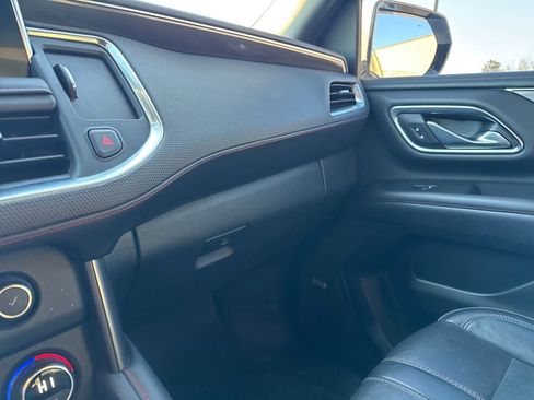 Used 2021 Chevrolet Suburban RST w/ Luxury Package image 23